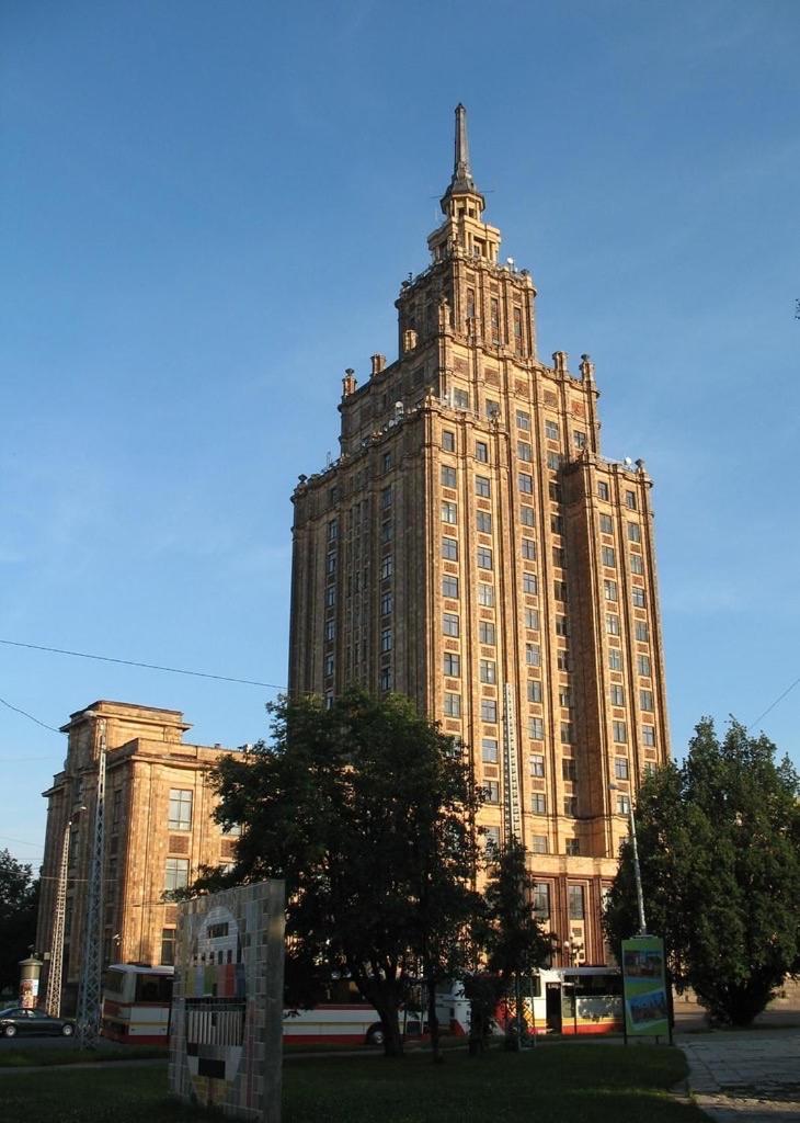 Premium Apartment In Quiet & Historical Area Riga Kültér fotó