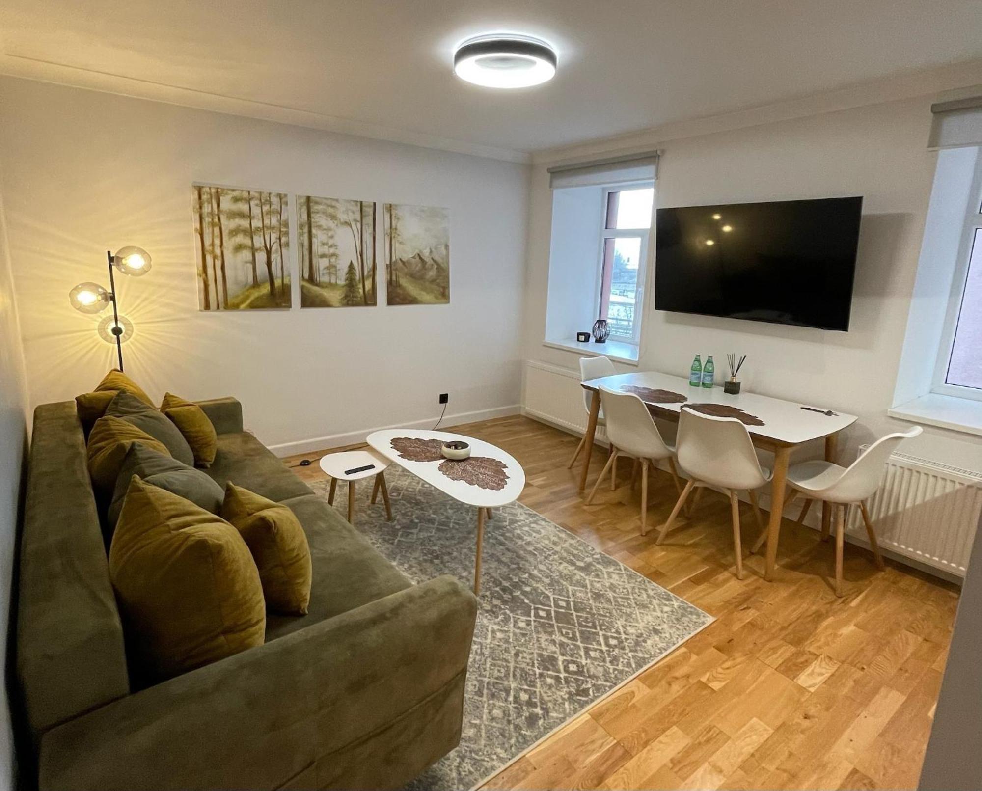 Premium Apartment In Quiet & Historical Area Riga Kültér fotó